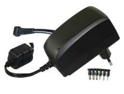 Adaptador de corriente universal 6 conectores + 3 USB.
